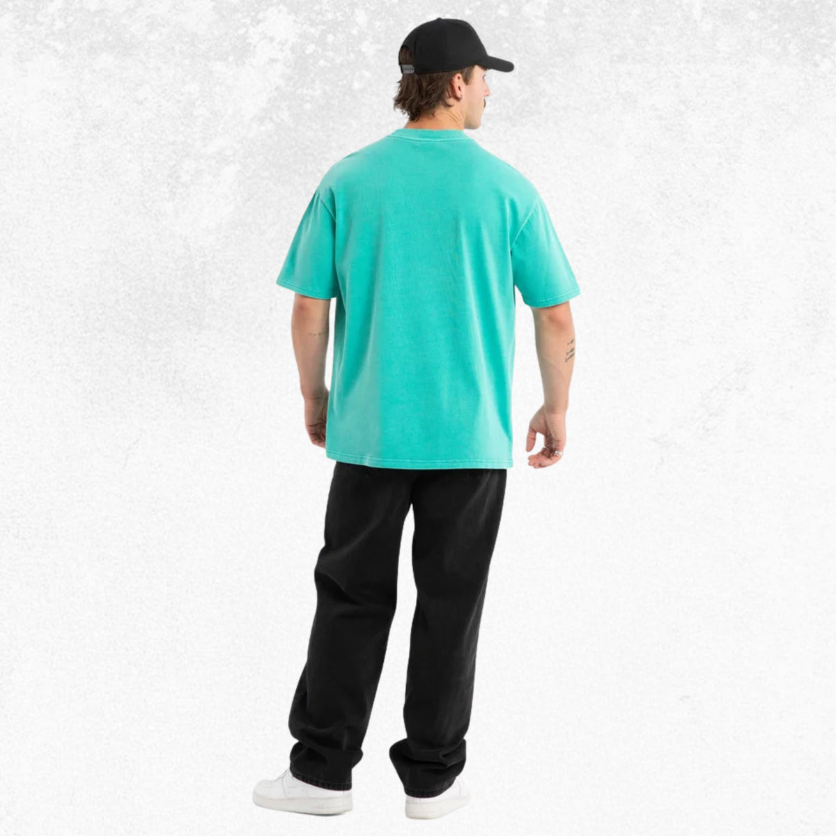 Nena & Pasadena Buffer Box Fit Tee