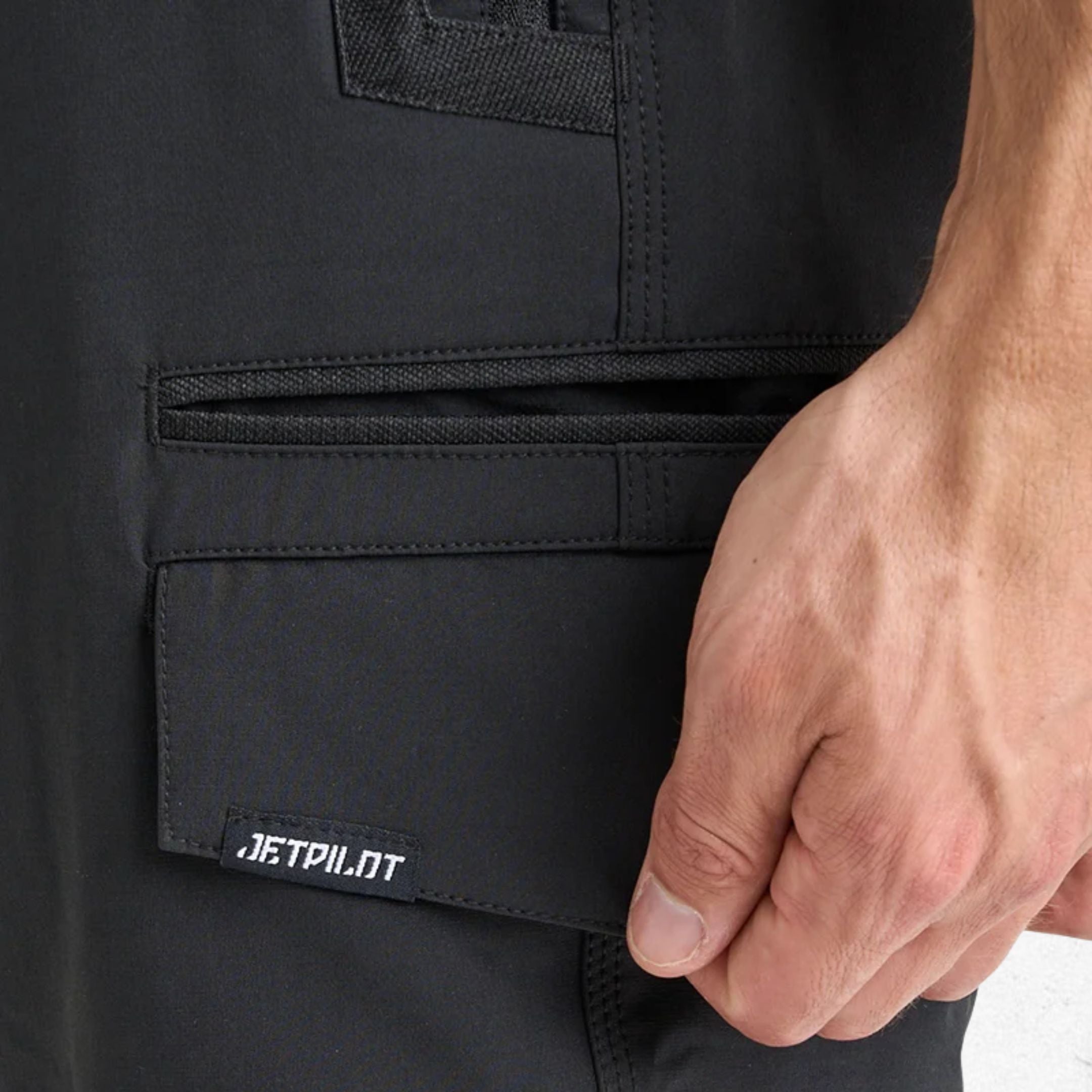 Jetpilot Jet-Lite Hybrid Elastic Waist Cuff Pant