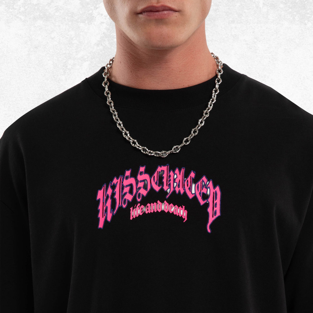 Kiss Chacey Shield Street Tee Jet Black 5