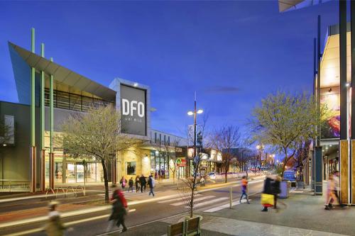 DFO Uni Hill Bundoora shopping centre front image where ManCave Workwear is located.